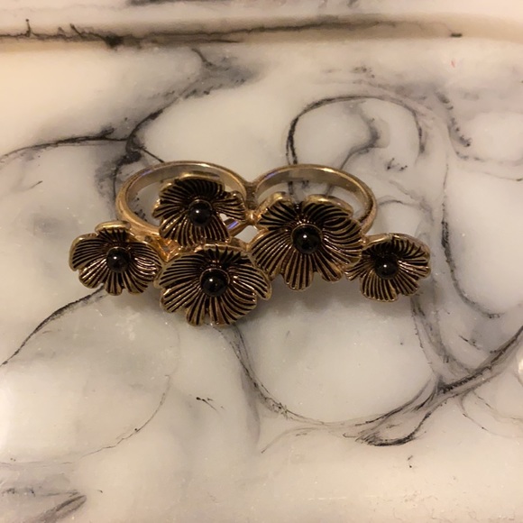 Two knuckle rings - Picture 2 of 3